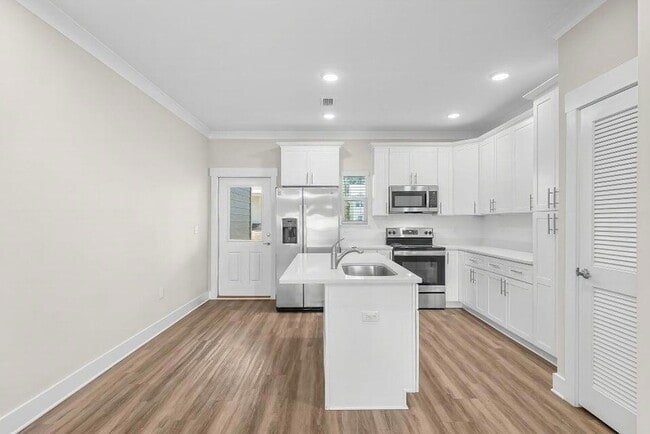 Building Photo - 289 N Sand Palm Rd
