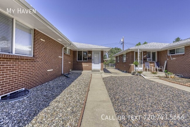 Building Photo - Renovated 3 bedroom close to the best of E...