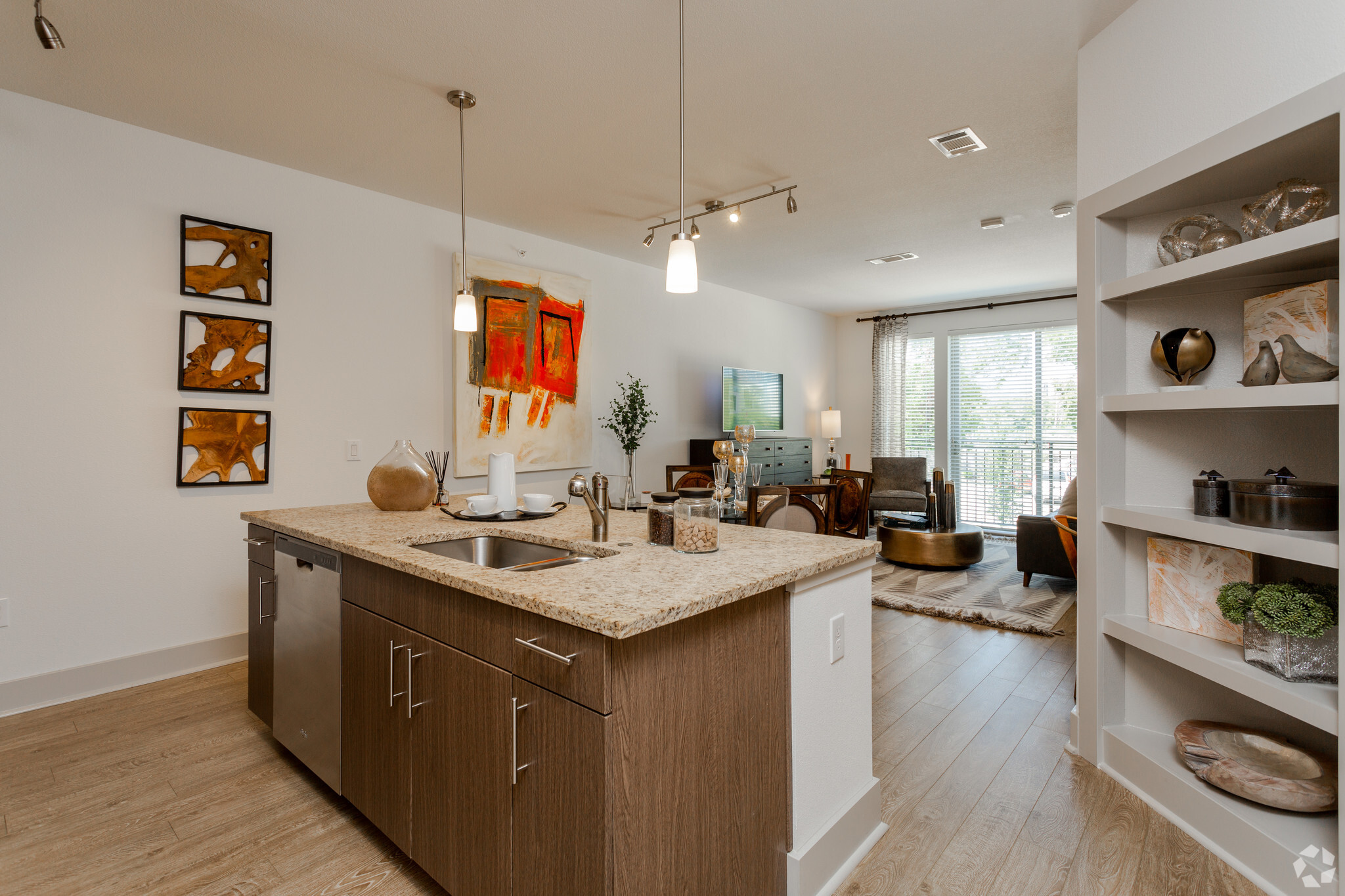 1BR,1BA - 753SF - F - KITCHEN - Everra Midtown Park