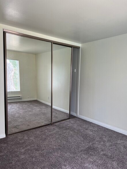 Building Photo - 23316 Marigold Ave