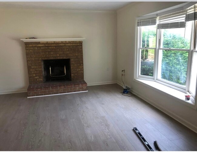 Building Photo - 2139 Harvest Dr