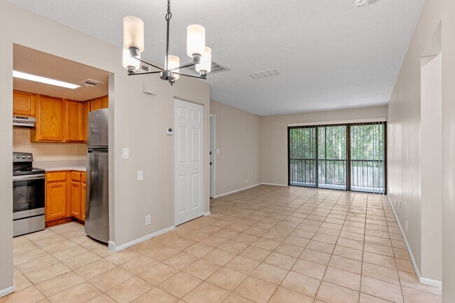 Building Photo - Lovely 1/1 condo in Winter Springs ~ Fresh...