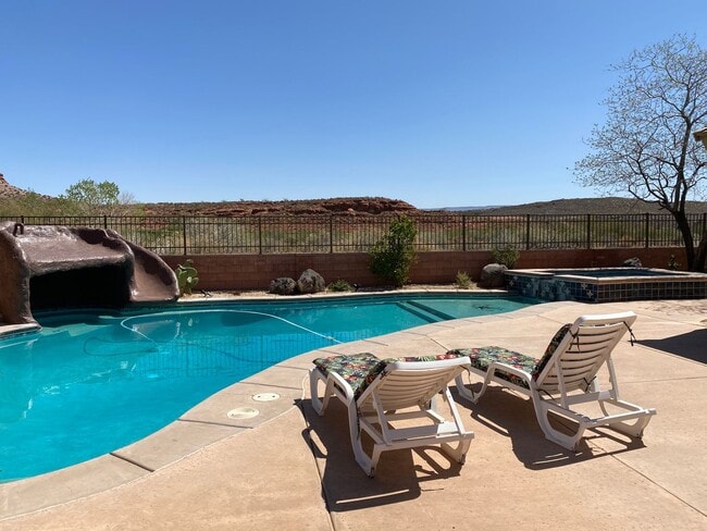 Building Photo - Short term lease! Coral Canyon on Golf Course with POOL- FURNISHED & UNFURISNHED OPTION