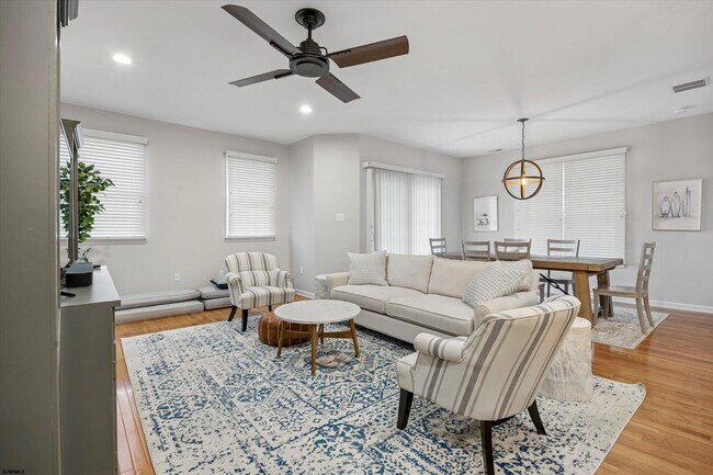 Building Photo - 113 N Adams Ave