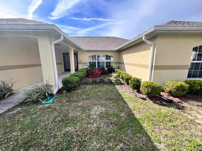 Building Photo - 10900 SW 45th Terrace