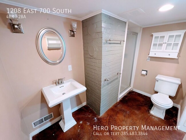 Building Photo - 1208 E 700 S