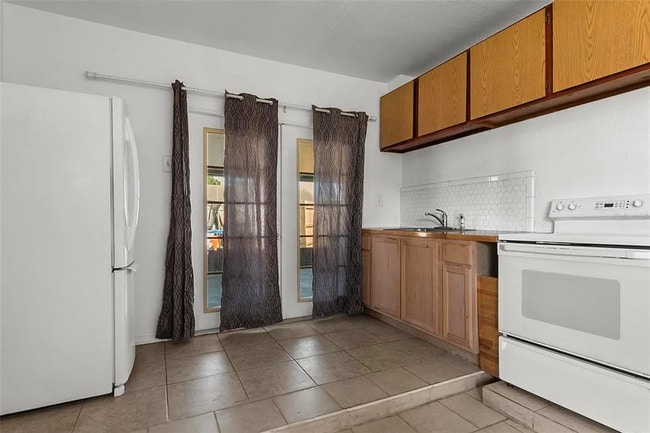 Building Photo - Winterhaven Rental!