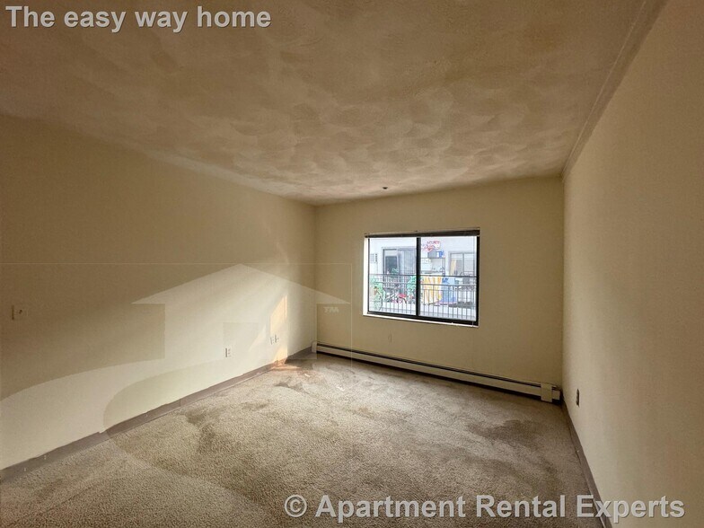 Building Photo - 373 Highland Ave