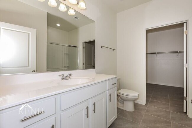 Building Photo - 35607 W San Capistrano Ave