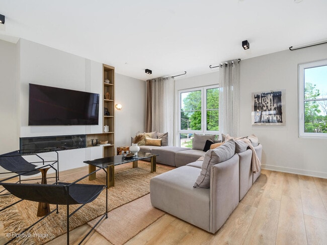 Building Photo - 3102 Birch Ln