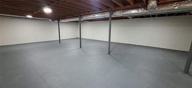 Building Photo - 487 Embry Ln NE