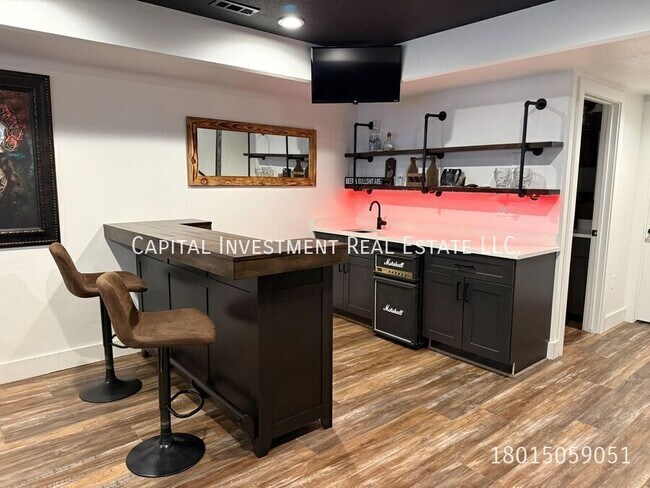 Building Photo - 7637 S Brinkerhoff Dr