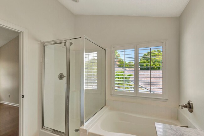 Building Photo - Home in Seaside Farms