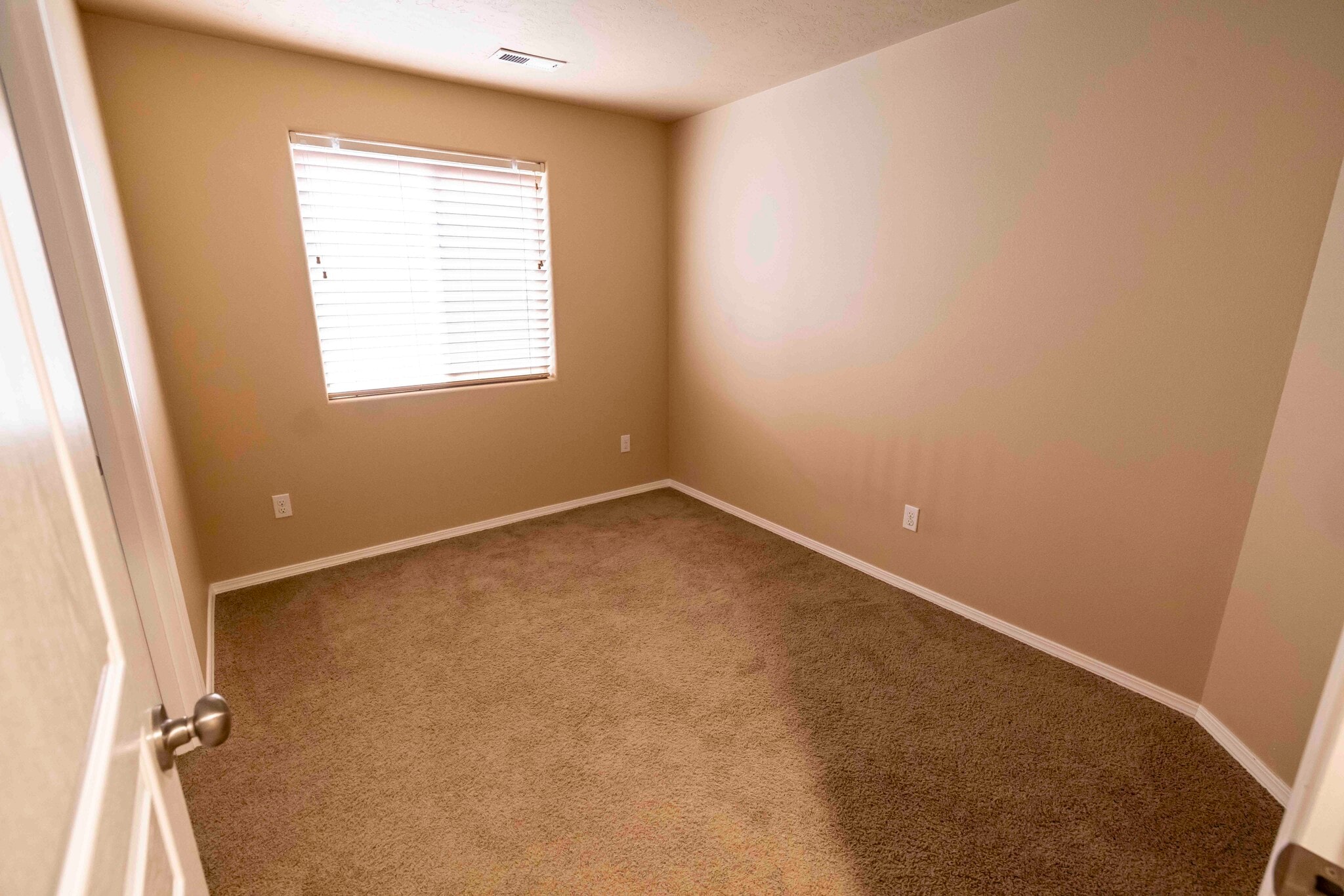 Building Photo - 1300 SW Greeley St