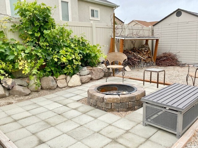 Building Photo - 871 W Prairie Dog Way
