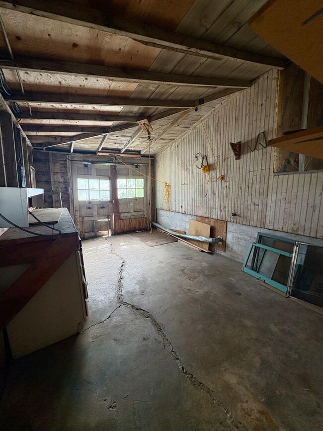 Building Photo - 2 bed 1 bath Home Near the Historic District