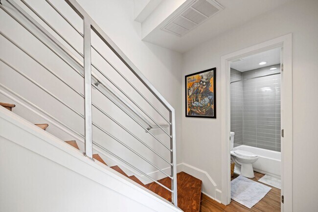 Building Photo - Totally Awesome in Trinidad! 3 bed + 2.5 B...