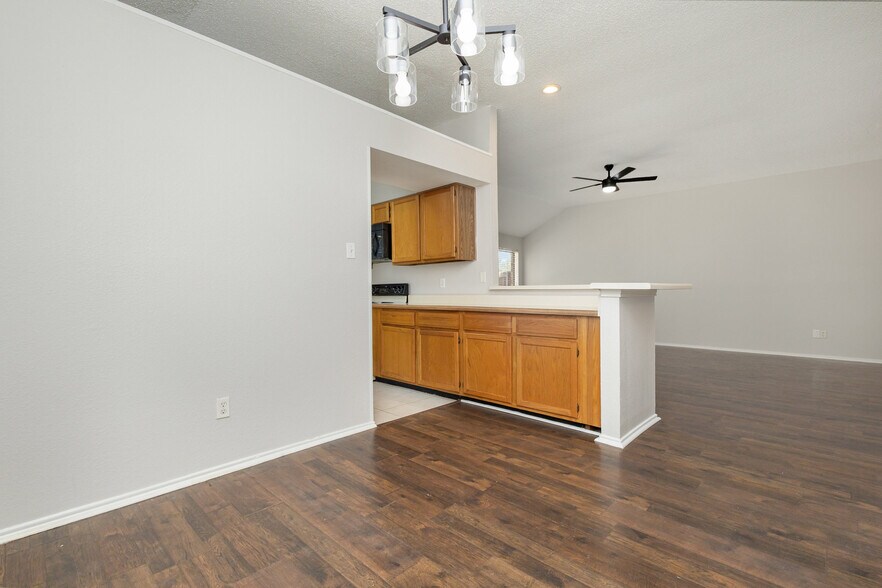 Building Photo - 1537 Winter Park Ln