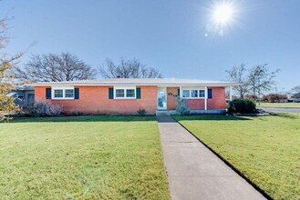 Building Photo - Spacious 3 Bed, 2.5 Bath Home — Pre-Leasing Now!