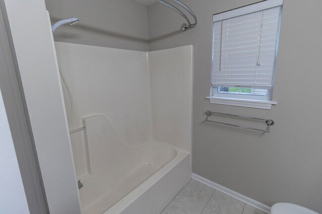 Building Photo - 4700 Fenimore Dr