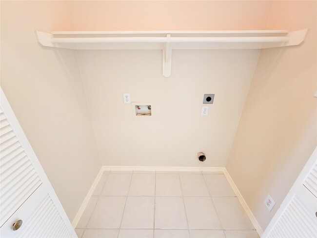 Building Photo - 4106 Creek Ridge Ln