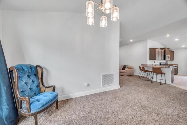 Building Photo - 5361 San Benedetto Pl