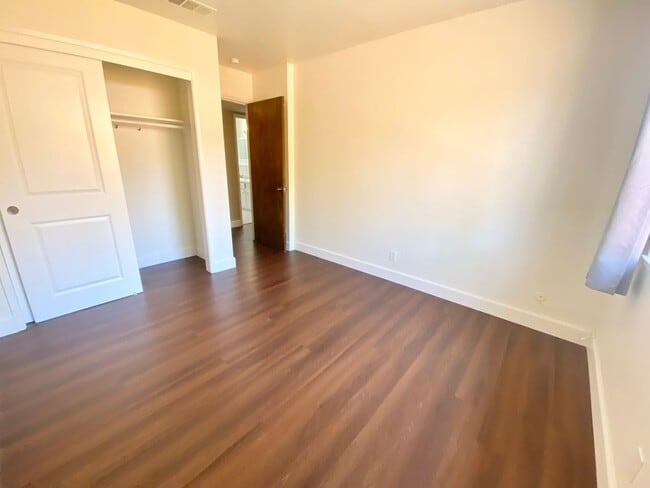 Building Photo - Charming 3 Bed 1 Bath Single Story Home