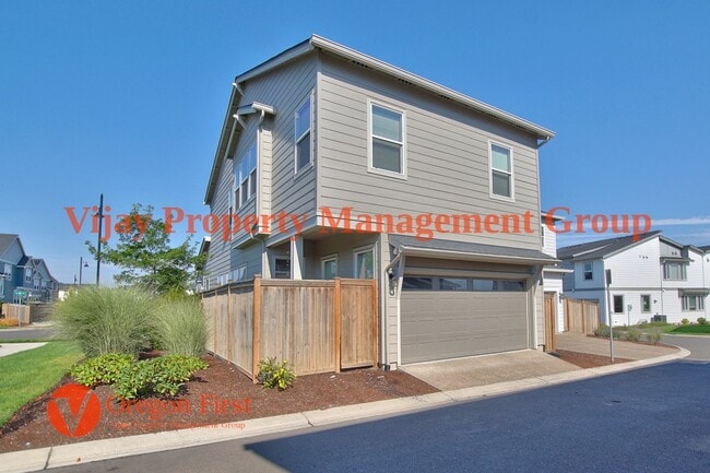 Building Photo - 7902 SE Roaring Ln