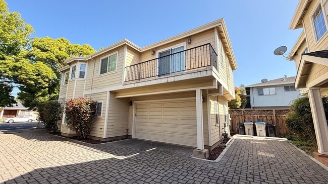 Building Photo - Spacious & Modern 4 Bedroom Home in Prime San Jose Location!
