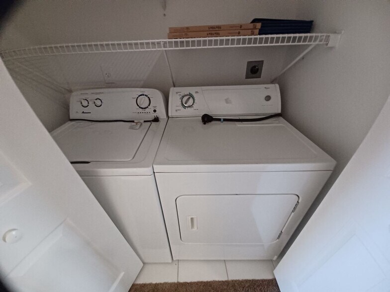 Building Photo - 4255 Liron Ave