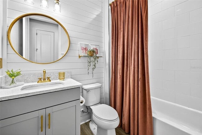 Building Photo - 14531 Woodland Spur Dr