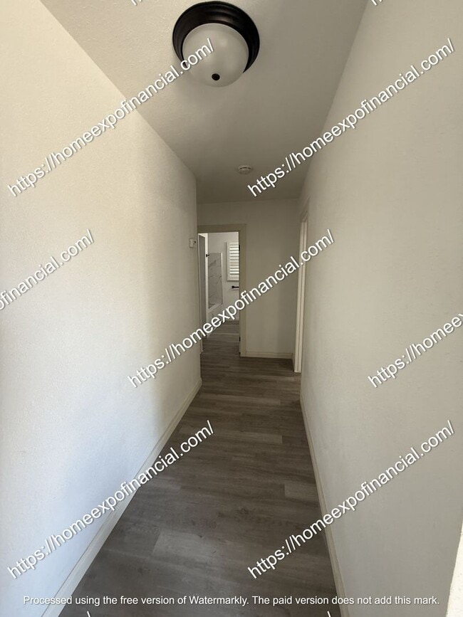 Building Photo - Nice House For Rent