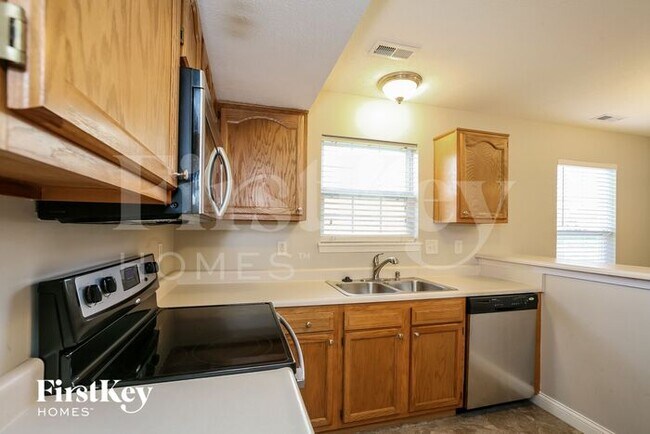 Building Photo - 3830 LimeLight Ln
