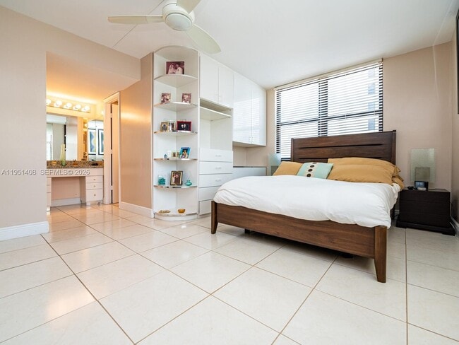 Building Photo - 2401 S Ocean Dr