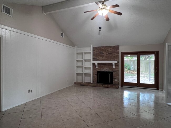 Building Photo - 22422 Elsinore Dr