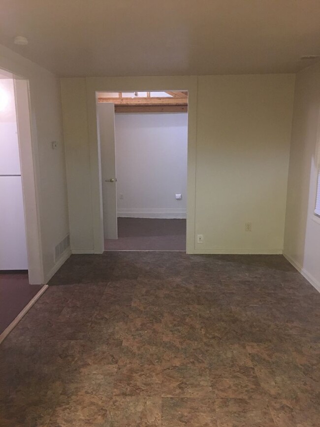 Building Photo - ACCEPTED APPLICATION