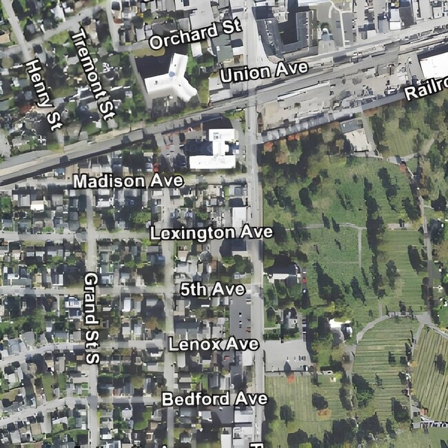 Building Photo - 55 S Fulton St