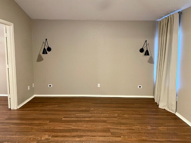 Building Photo - Charming 4-Bedroom Home in South Austin’s ...