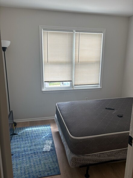 Building Photo - 9006 Continental Pl