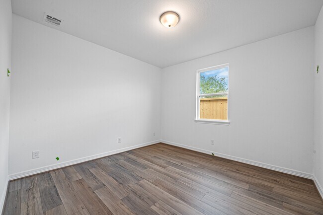 Building Photo - 17443 Chester Valley Trail