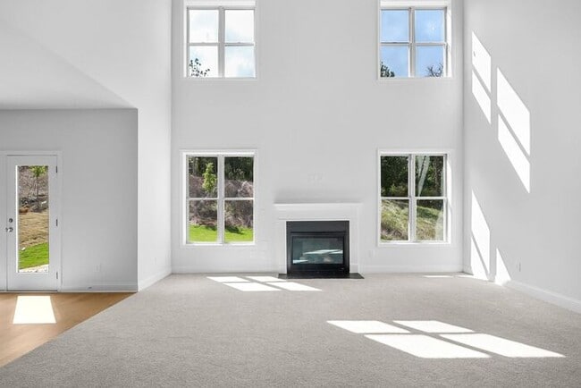 Building Photo - 5886 Creek Indian Dr