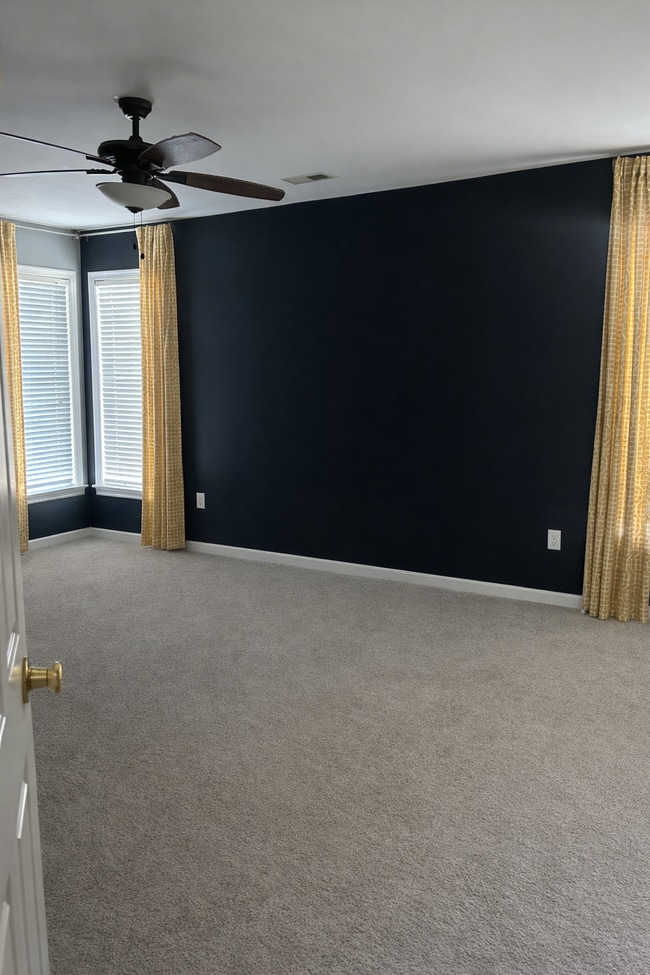 Building Photo - 8906 Sawgrass Pl