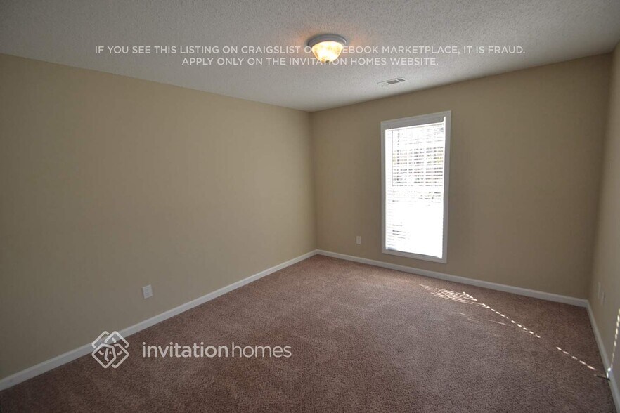 Building Photo - 543 Kristin Ln