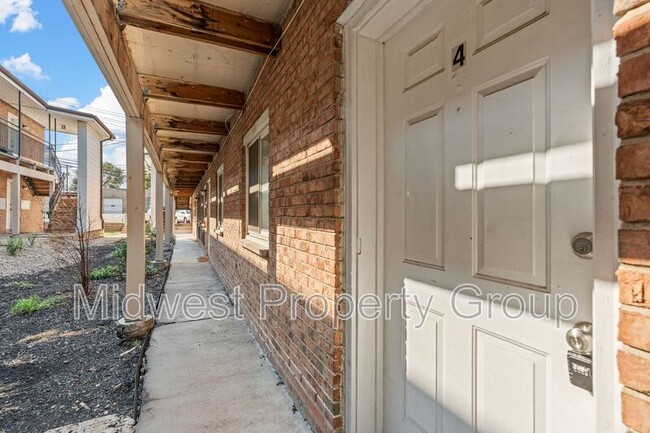 Building Photo - 3714 Geraldine Ave