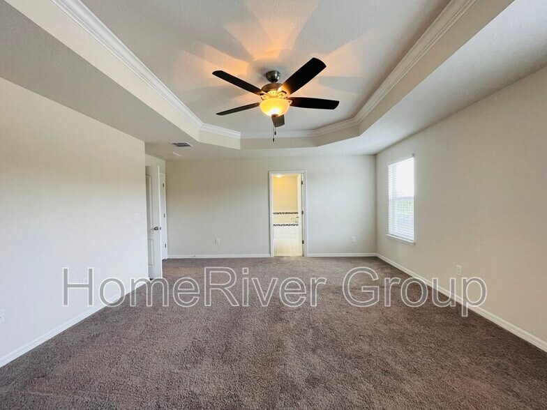 Building Photo - 11310 Leland Groves Dr