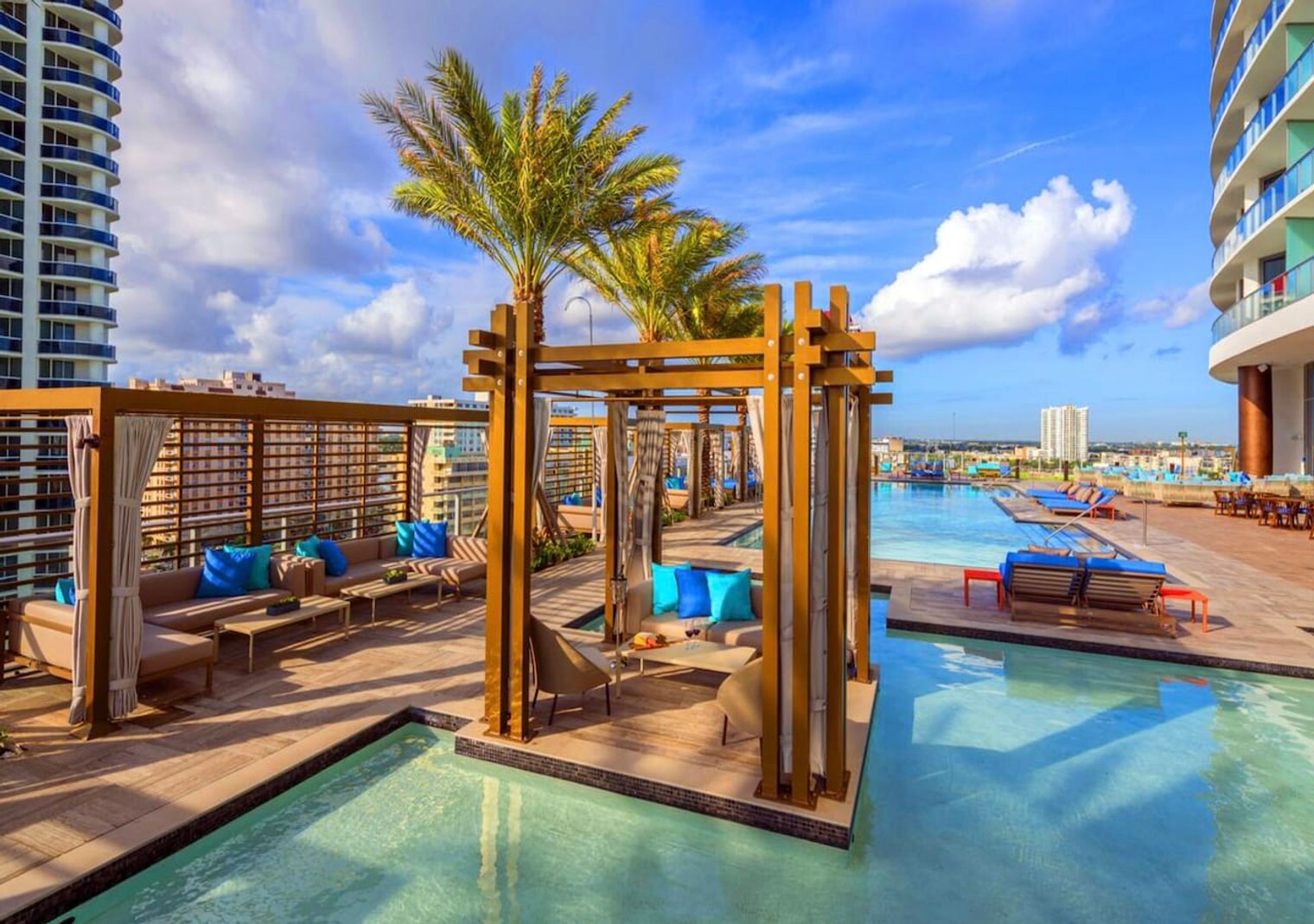 Building Photo - 4111 S Ocean Dr