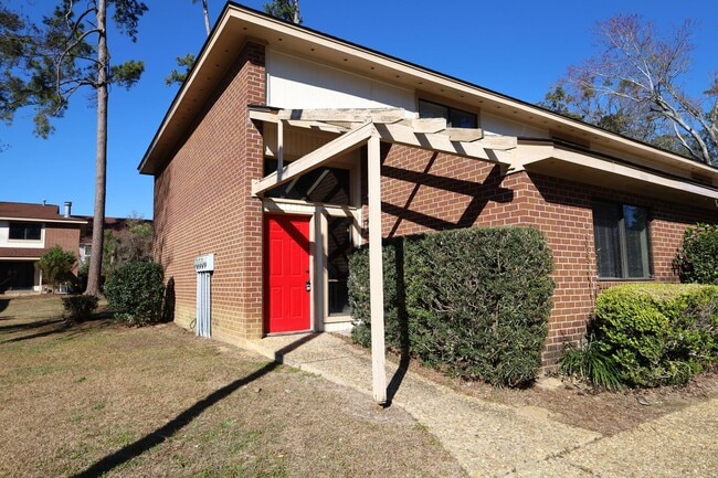 Building Photo - 1307 Baytree Dr