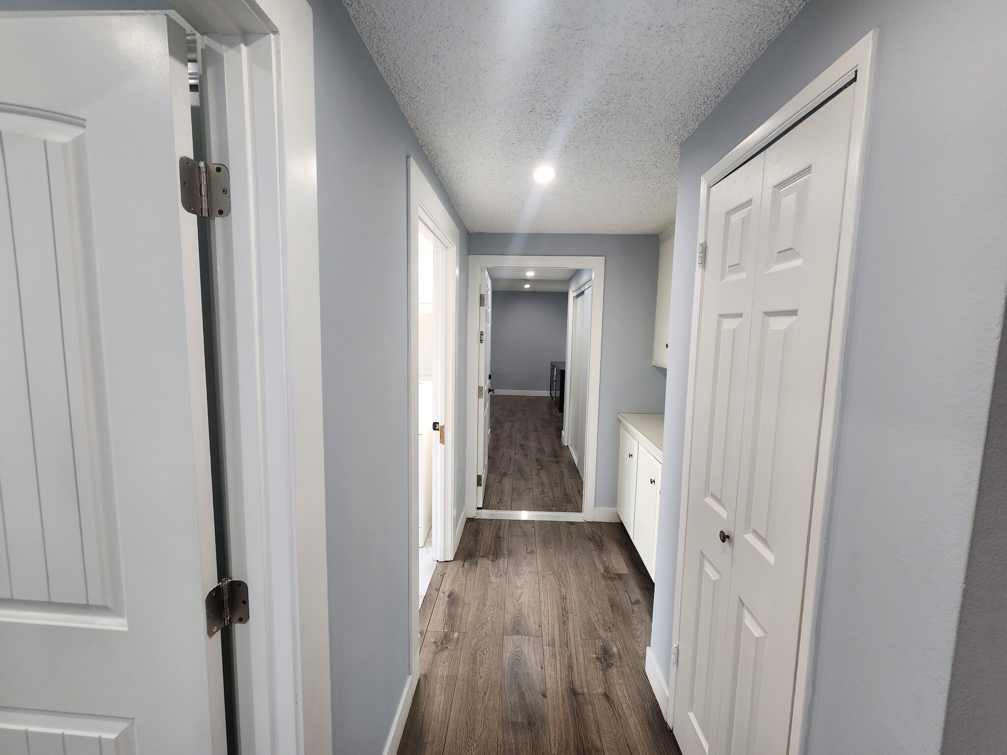 Building Photo - 11665 Babbitt Ave