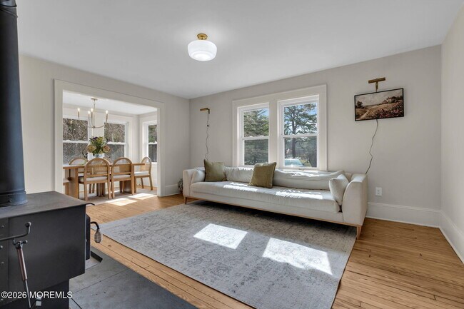 Building Photo - 460 Brickyard Rd