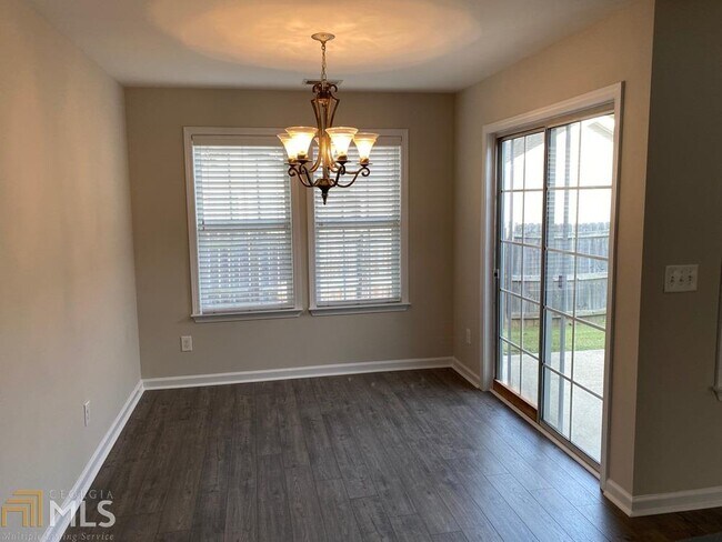 Building Photo - 302 Highland Falls Dr